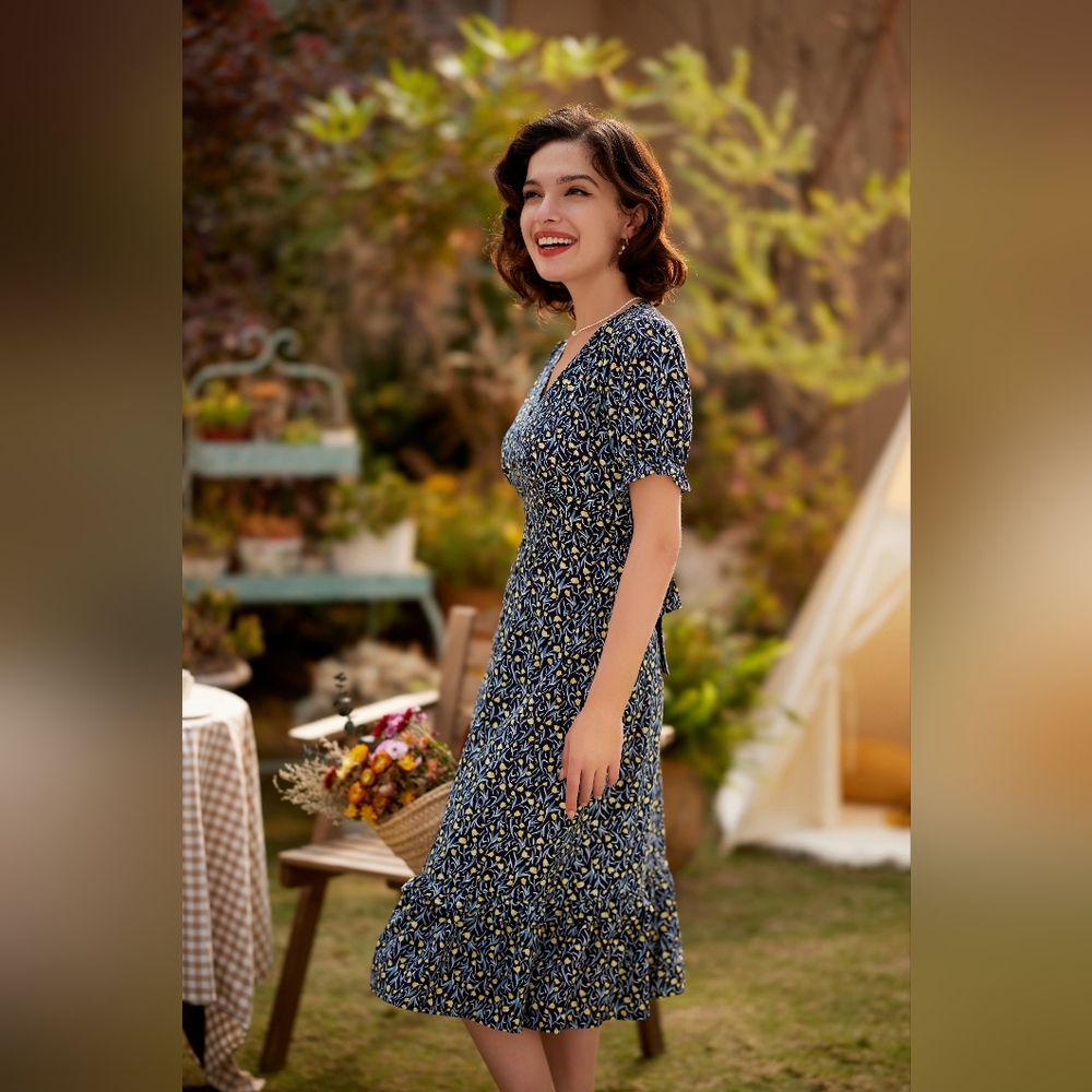 NWT - Belle Poque Navy Floral V Neck Short Sleeve A Line Midi Dress- Size 2XL
